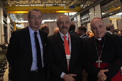 Sergio Bolzonello (Vicepresidente Regione FVG e assessore Attività produttive, Turismo e Cooperazione), Gianpietro Benedetti (Presidente gruppo Danieli) e Andrea Bruno Mazzocato (Arcivescovo Udine) alla presentazione del bilancio d'esercizio 2016-2017 del gruppo Danieli - Buttrio 04/10/2017